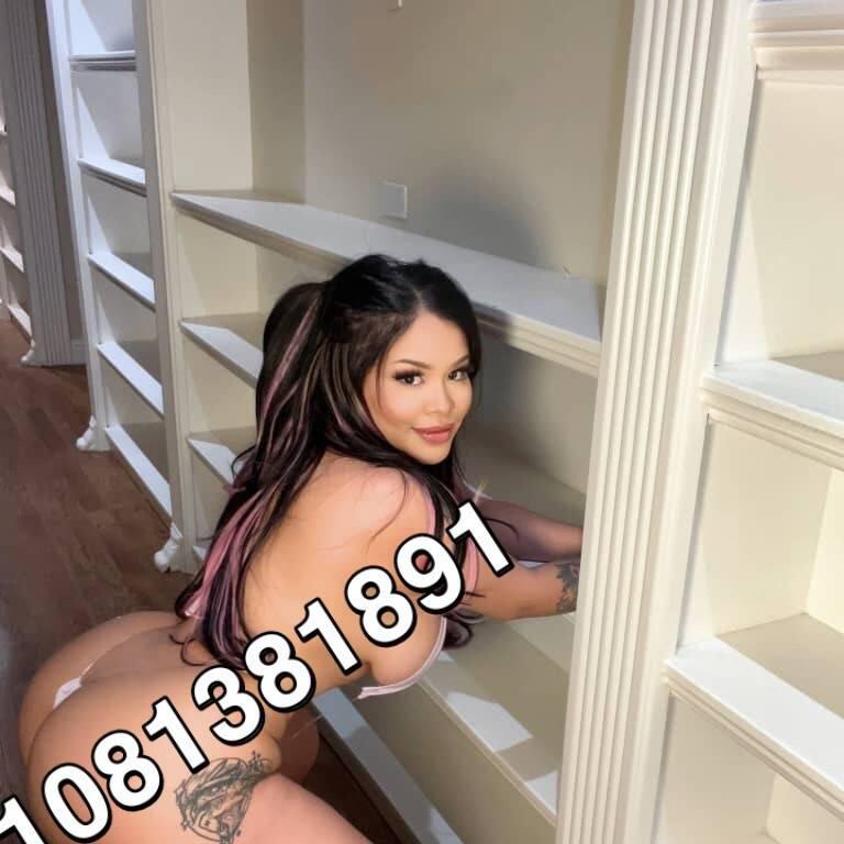 Sandra is Female Escorts. | Yukon | Yukon | Canada | canadatopescorts.com 