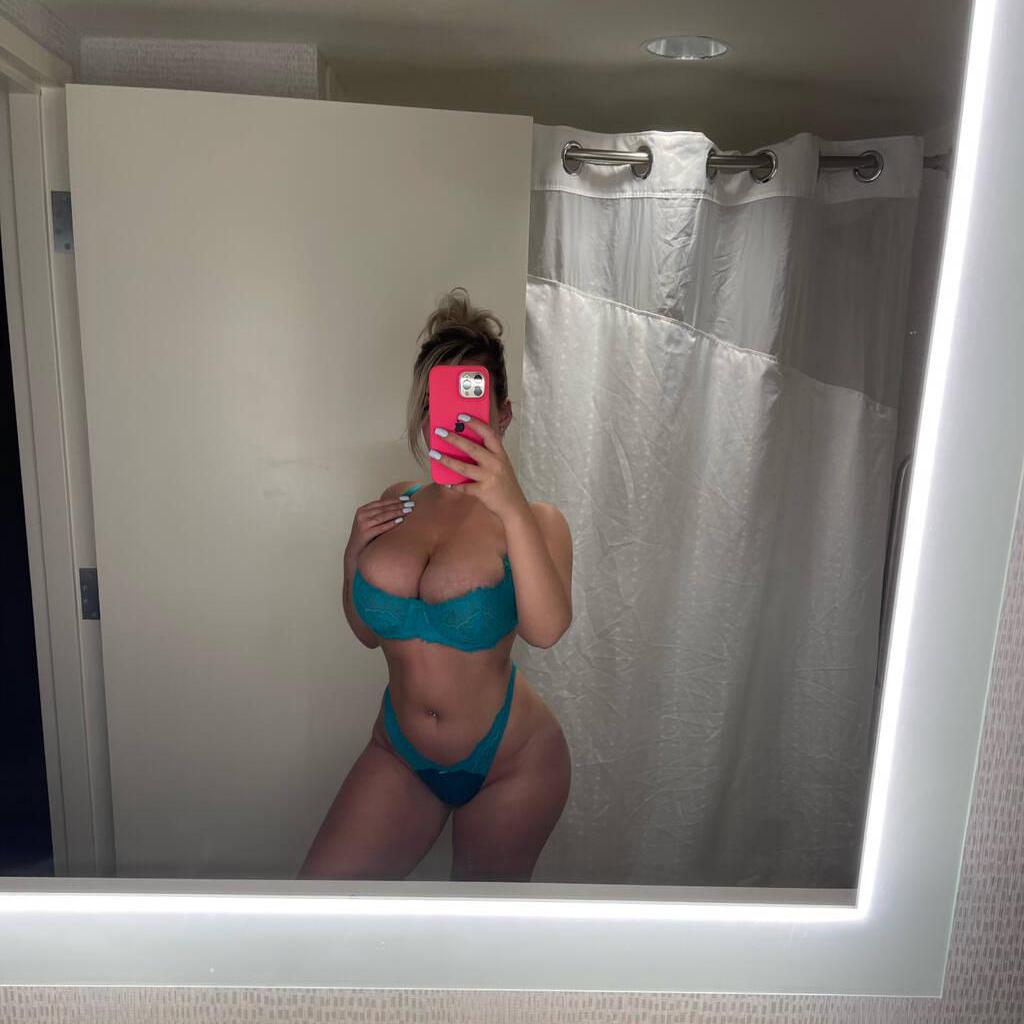 Valerie is Female Escorts. | Barrie | Ontario | Canada | canadatopescorts.com 