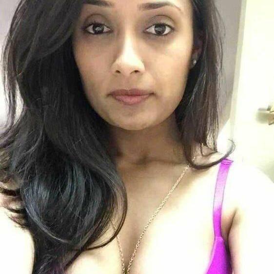 Akashdeep Kaur is Female Escorts. | Regina | Saskatchewan | Canada | canadatopescorts.com 