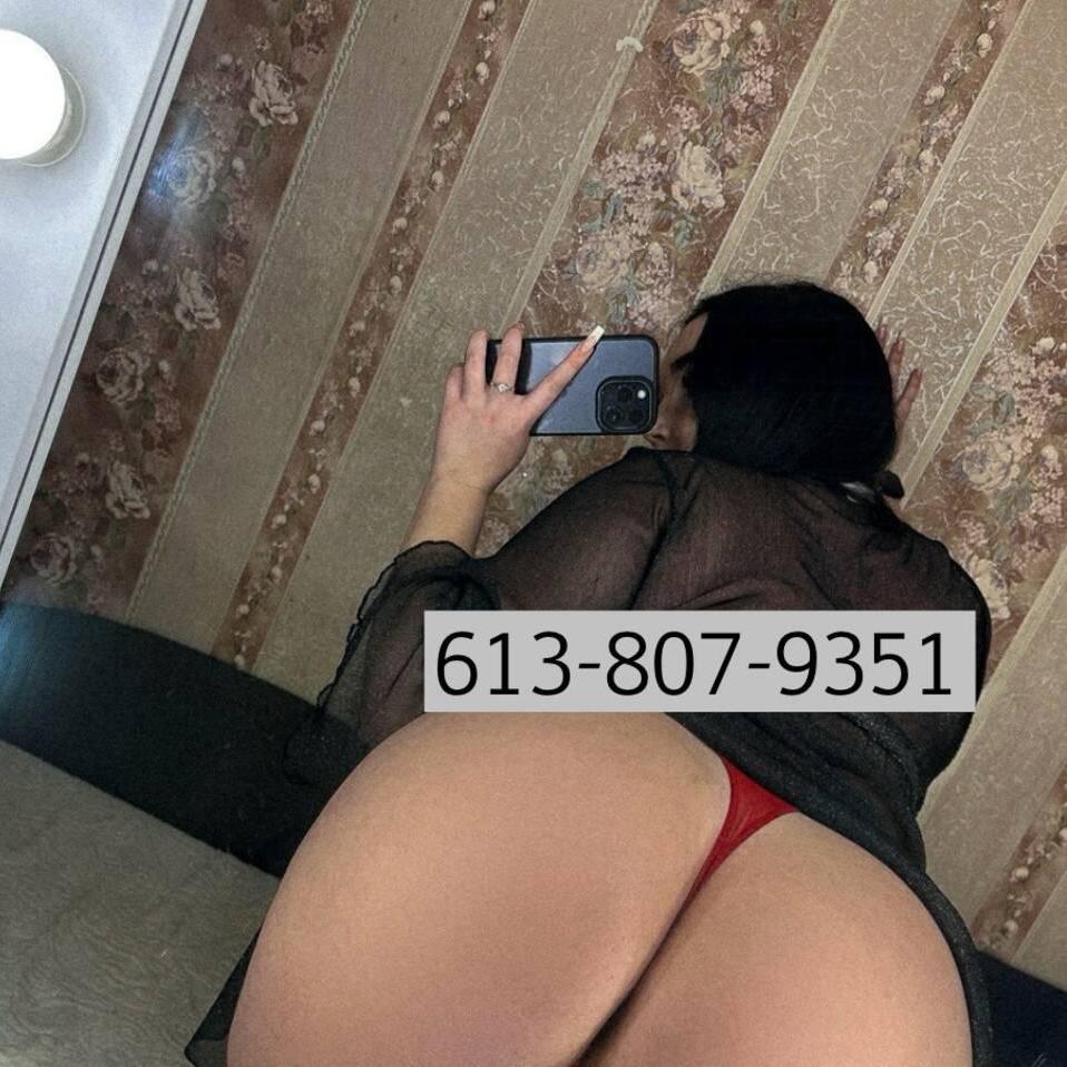 Lisa is Female Escorts. | Sudbury | Ontario | Canada | canadatopescorts.com 