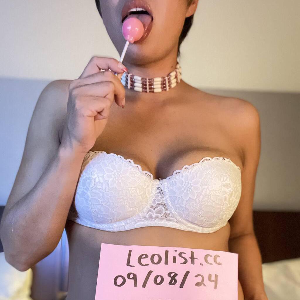 Victoria is Female Escorts. | Hamilton | Ontario | Canada | canadatopescorts.com 