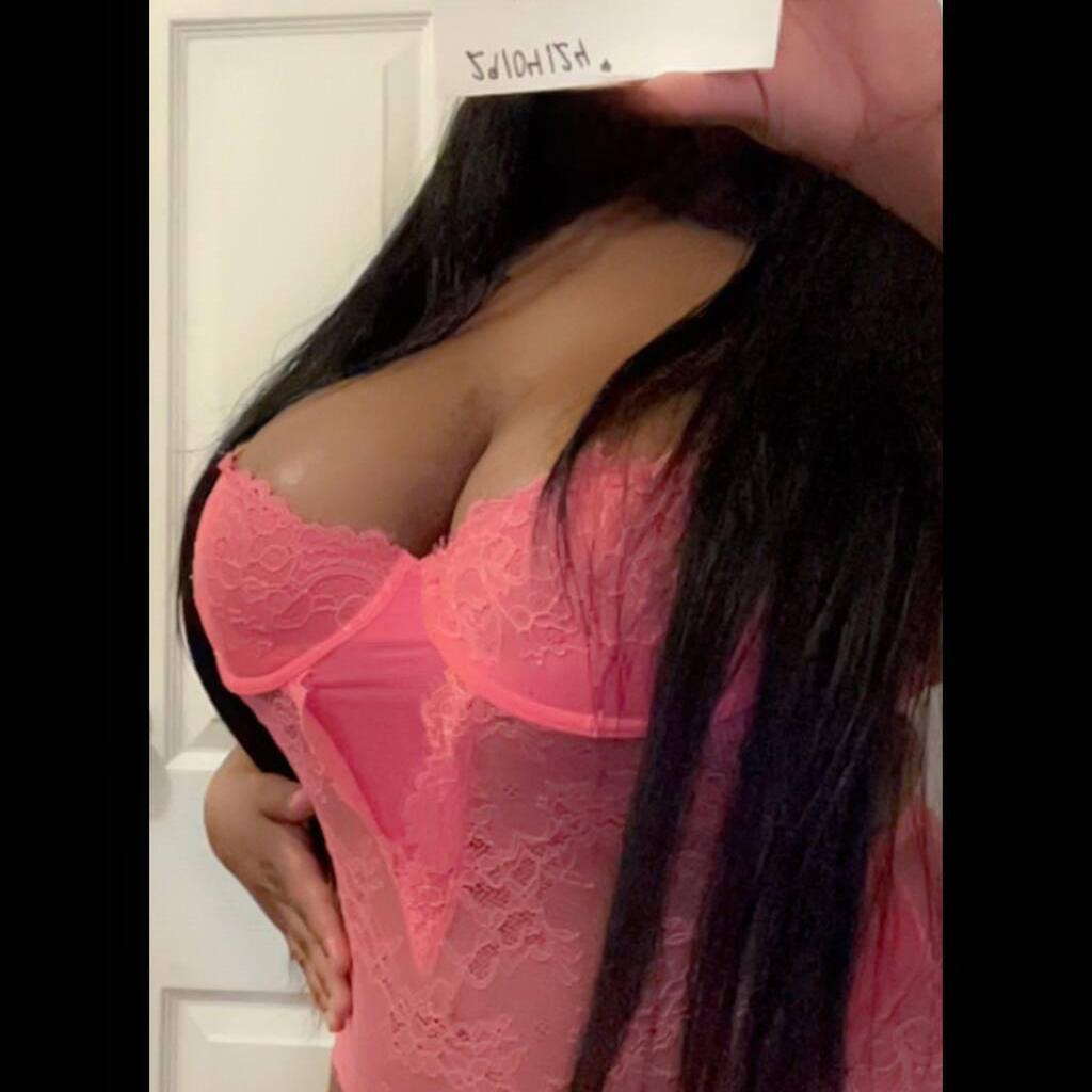 YASMINE is Female Escorts. | windsor | Ontario | Canada | canadatopescorts.com 