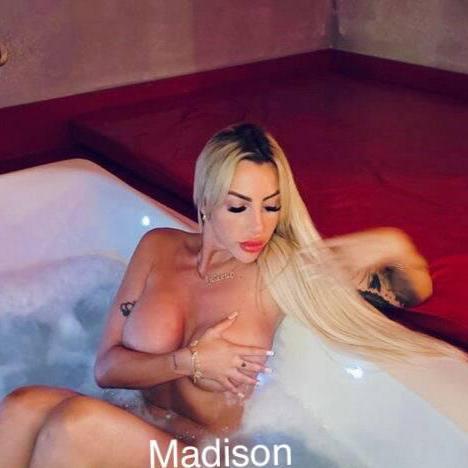 Madison in Dawson creek is Female Escorts. | Peace River Country | British Columbia | Canada | canadatopescorts.com 