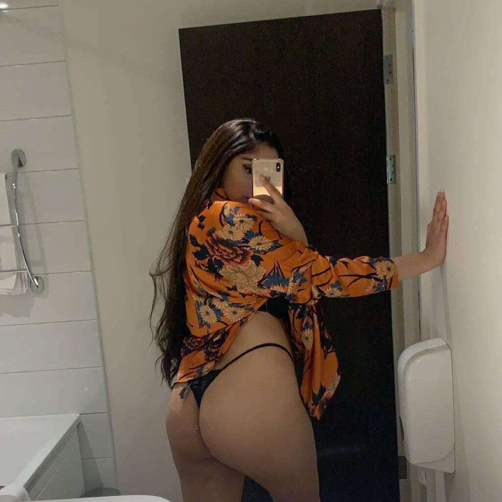 Yamini is Female Escorts. | Edmonton | Alberta | Canada | canadatopescorts.com 