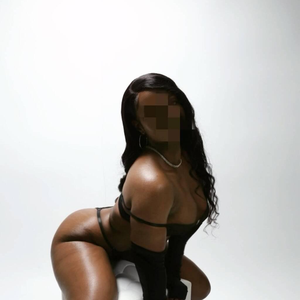 Aspen Vendell is Female Escorts. | Prince George | British Columbia | Canada | canadatopescorts.com 