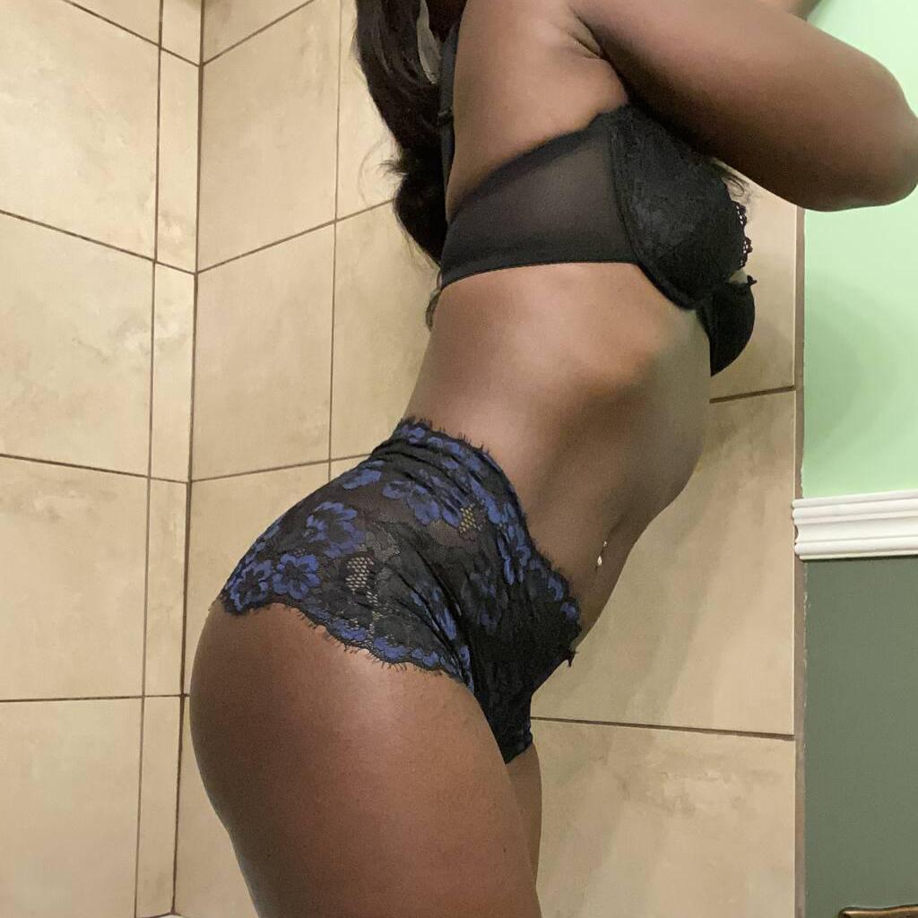 Shonna is Female Escorts. | Regina | Saskatchewan | Canada | canadatopescorts.com 