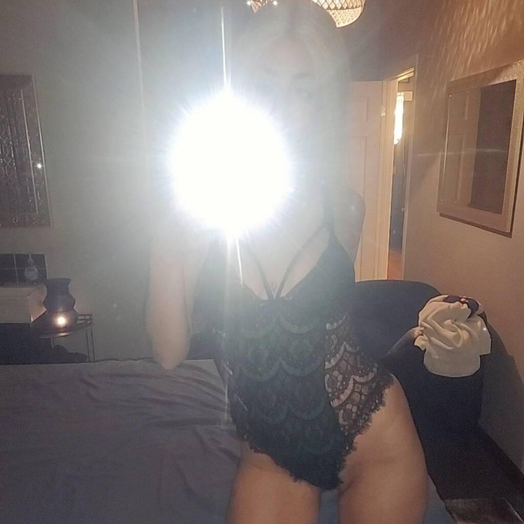 Alexis Raee is Female Escorts. | Calgary | Alberta | Canada | canadatopescorts.com 