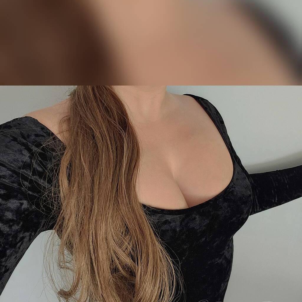 ROSE is Female Escorts. | Saguenay | Quebec | Canada | canadatopescorts.com 