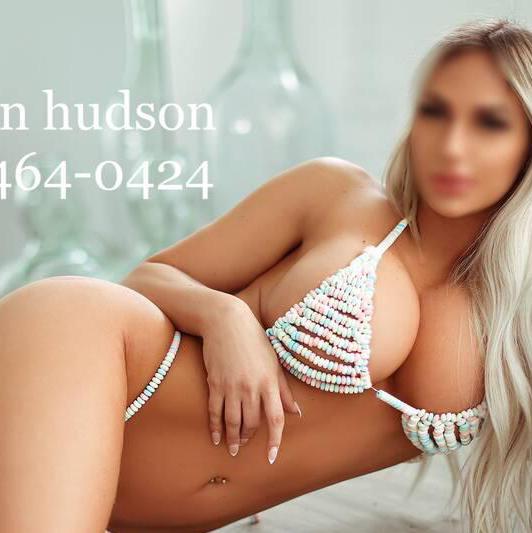 Megan h is Female Escorts. | Montreal | Quebec | Canada | canadatopescorts.com 