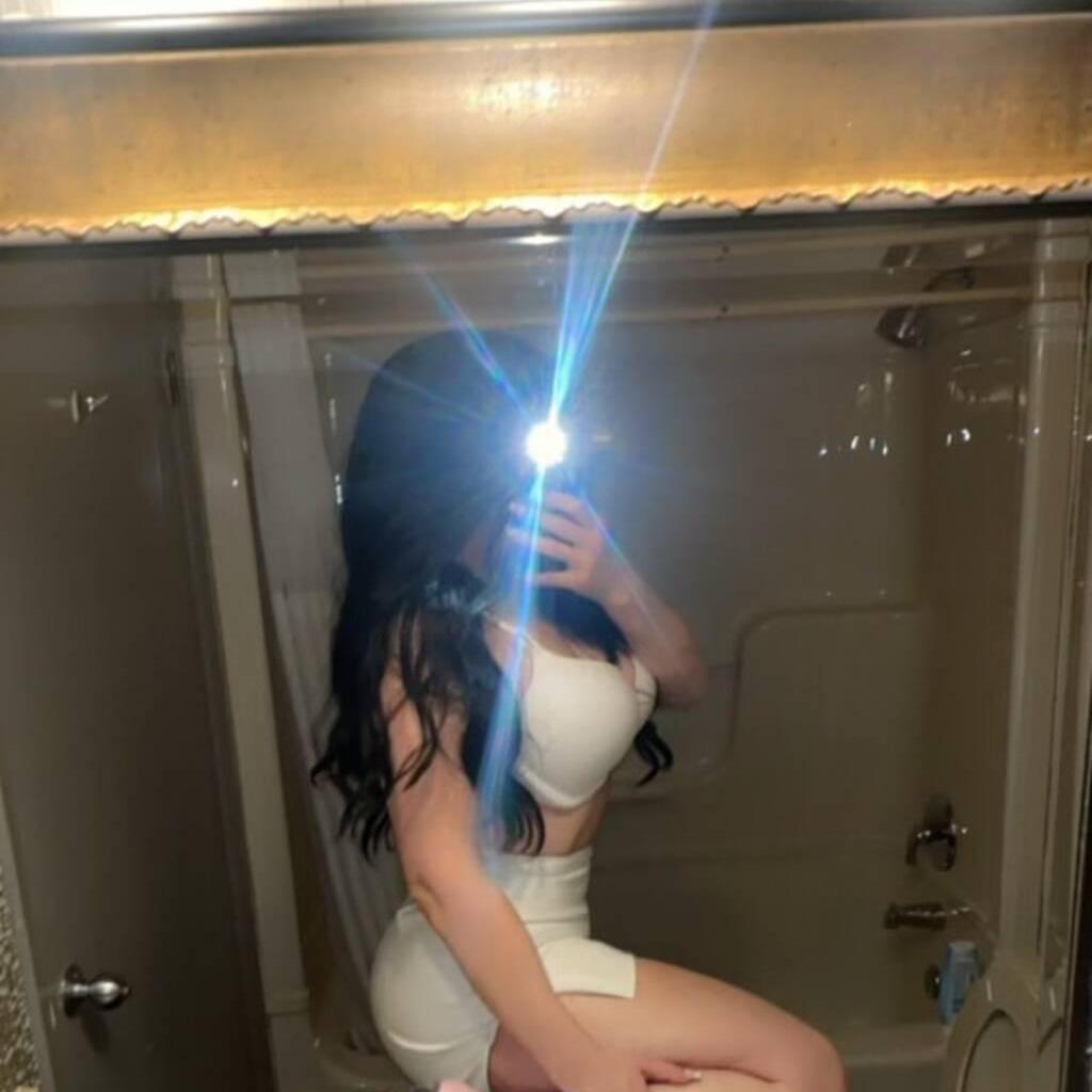 Sabrina foxx is Female Escorts. | windsor | Ontario | Canada | canadatopescorts.com 