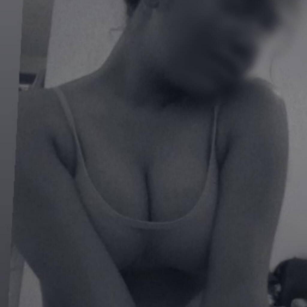 Sona is Female Escorts. | Hamilton | Ontario | Canada | canadatopescorts.com 