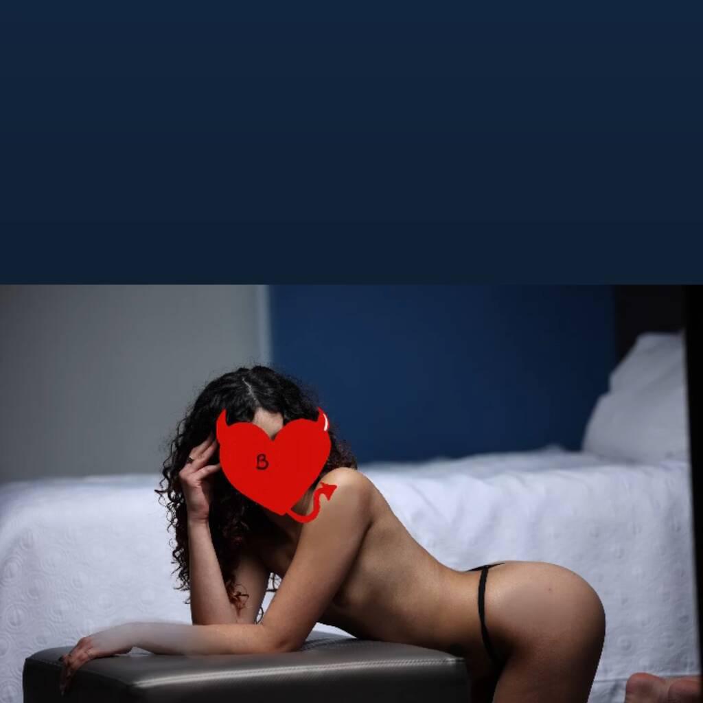 Milla is Female Escorts. | Niagara | Ontario | Canada | canadatopescorts.com 