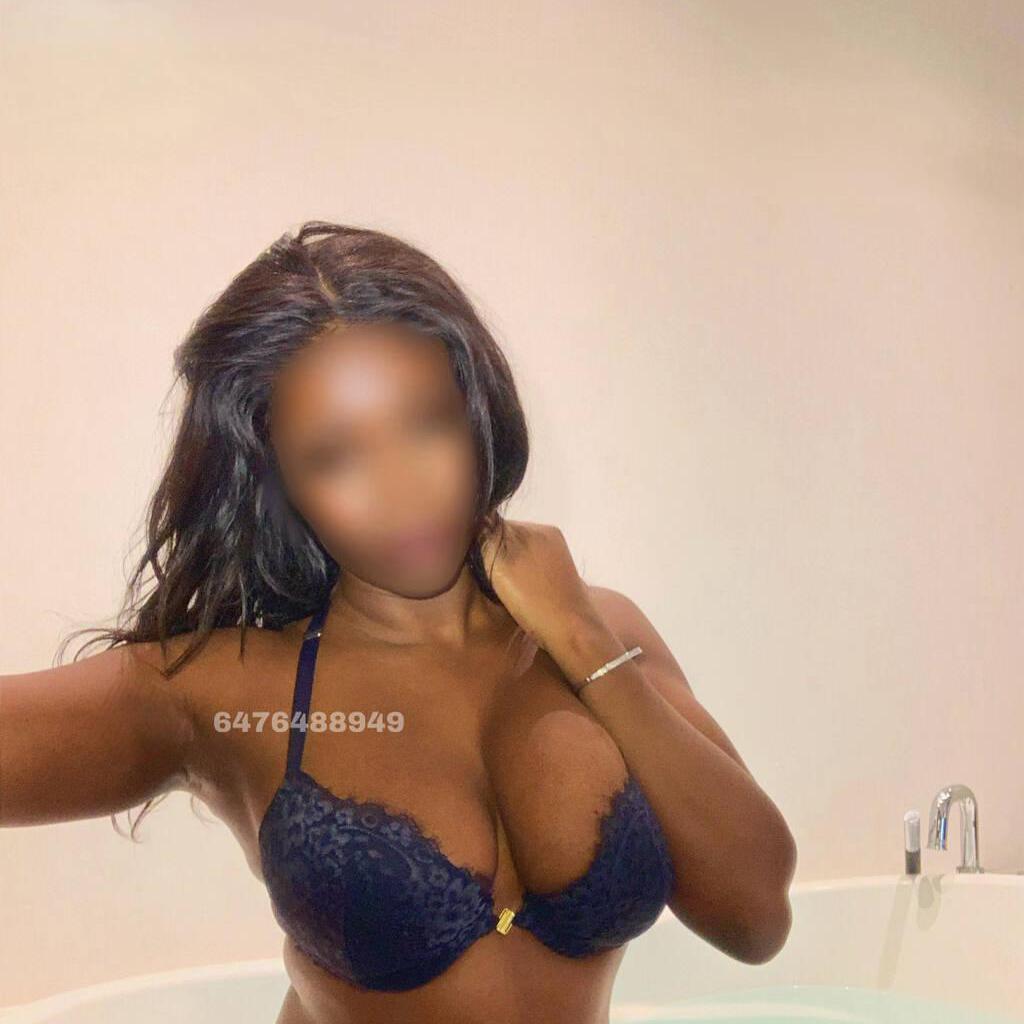 Laila is Female Escorts. | Toronto | Ontario | Canada | canadatopescorts.com 