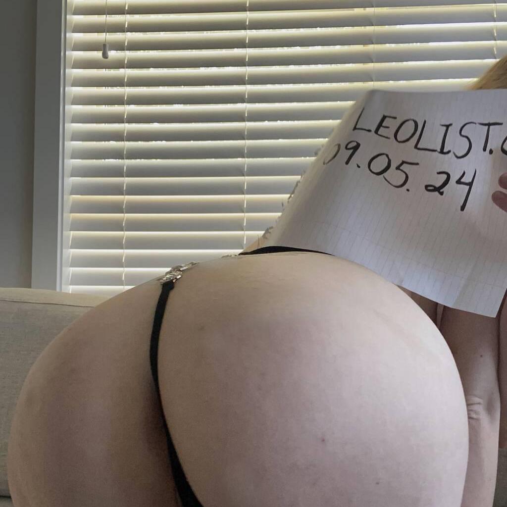 Evelyn is Female Escorts. | Toronto | Ontario | Canada | canadatopescorts.com 