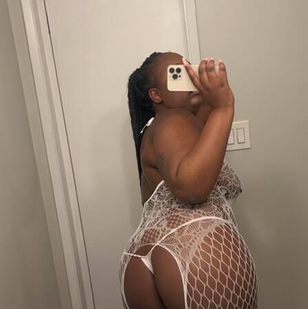 Chloe is Female Escorts. | Montreal | Quebec | Canada | canadatopescorts.com 