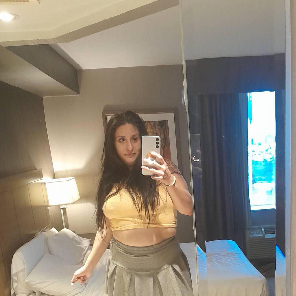 Candie is Female Escorts. | Toronto | Ontario | Canada | canadatopescorts.com 