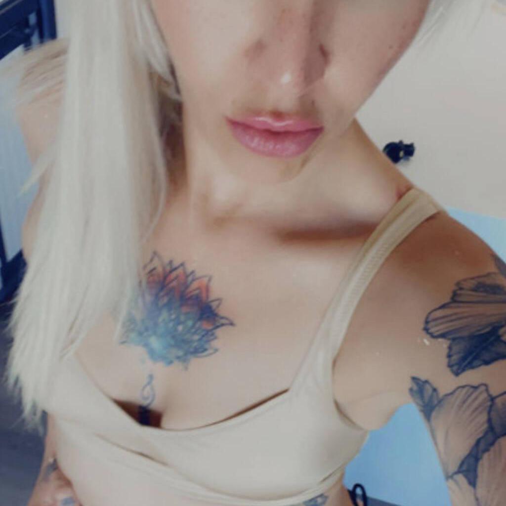 Layne Wilde is Female Escorts. | Lethbridge | Alberta | Canada | canadatopescorts.com 