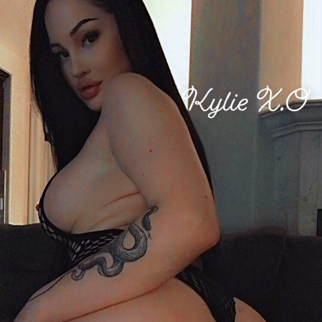 Kylie Sinner (Downtown) is Female Escorts. | Edmonton | Alberta | Canada | canadatopescorts.com 