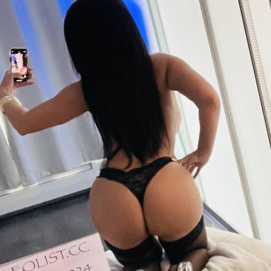 Rosalyndi is Female Escorts. | Trois Rivieres | Quebec | Canada | canadatopescorts.com 