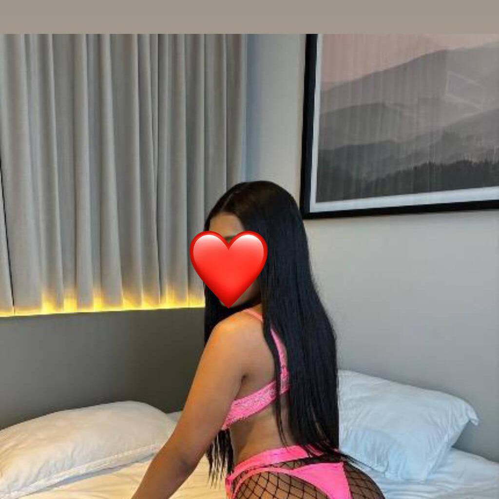 Kendall is Female Escorts. | Hamilton | Ontario | Canada | canadatopescorts.com 