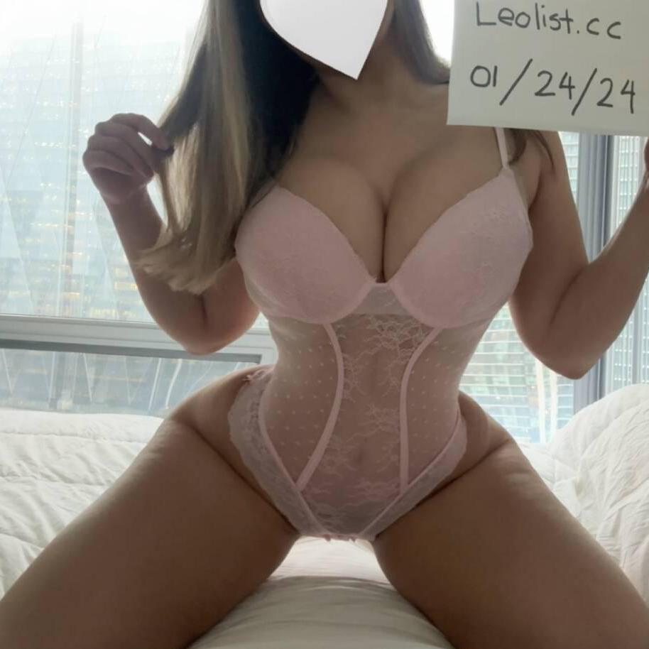 Lana is Female Escorts. | Regina | Saskatchewan | Canada | canadatopescorts.com 