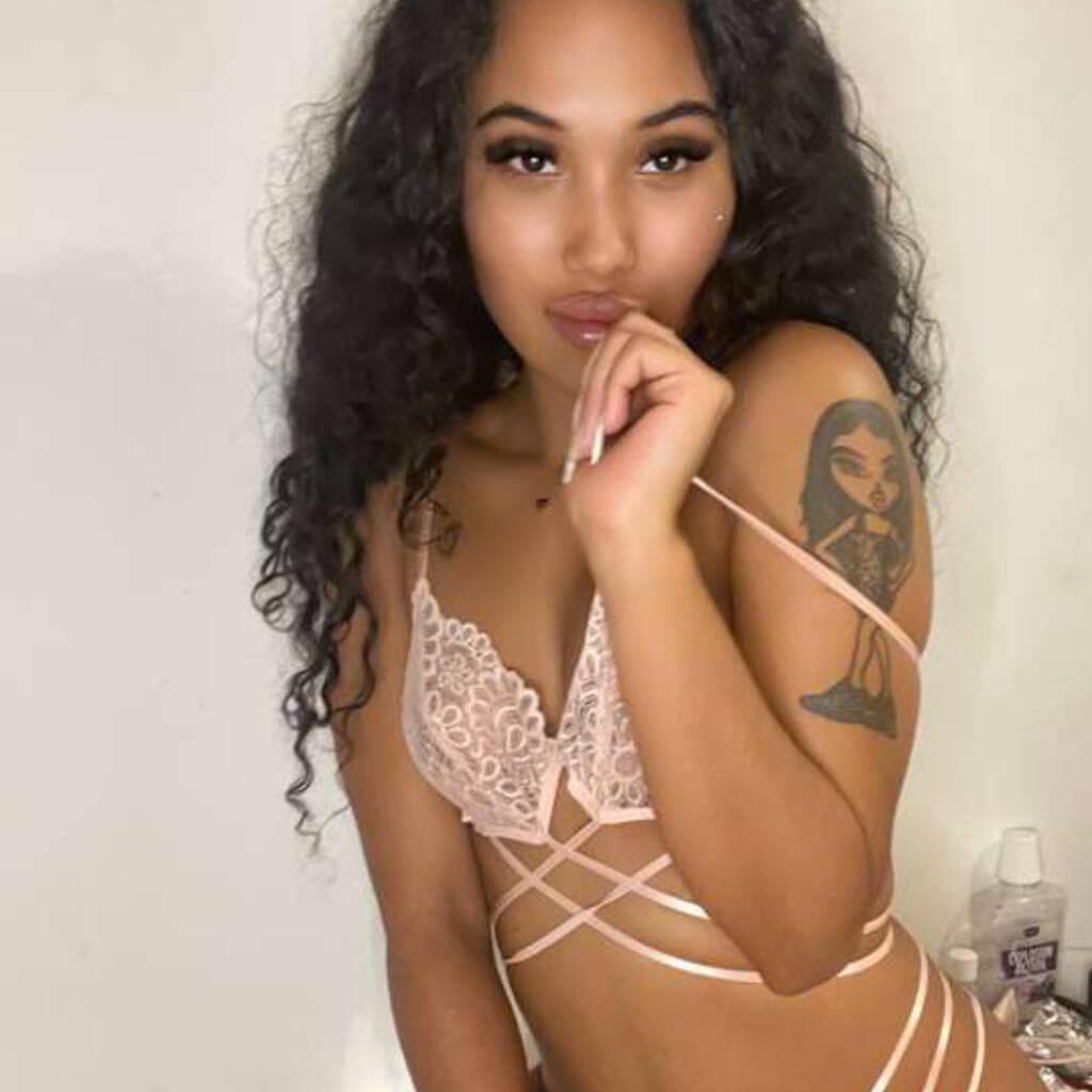 Coco is Female Escorts. | Edmonton | Alberta | Canada | canadatopescorts.com 