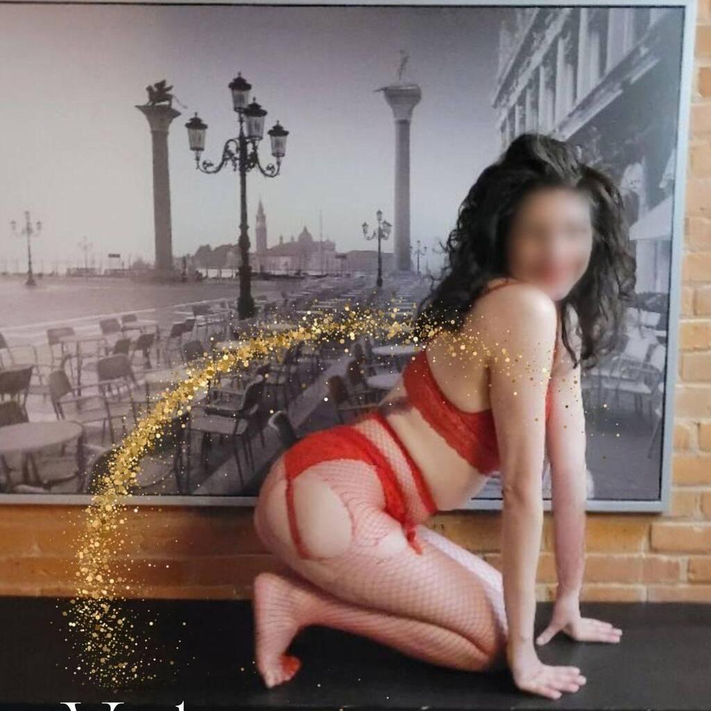 Special Nuru massage is Female Escorts. | Edmonton | Alberta | Canada | canadatopescorts.com 