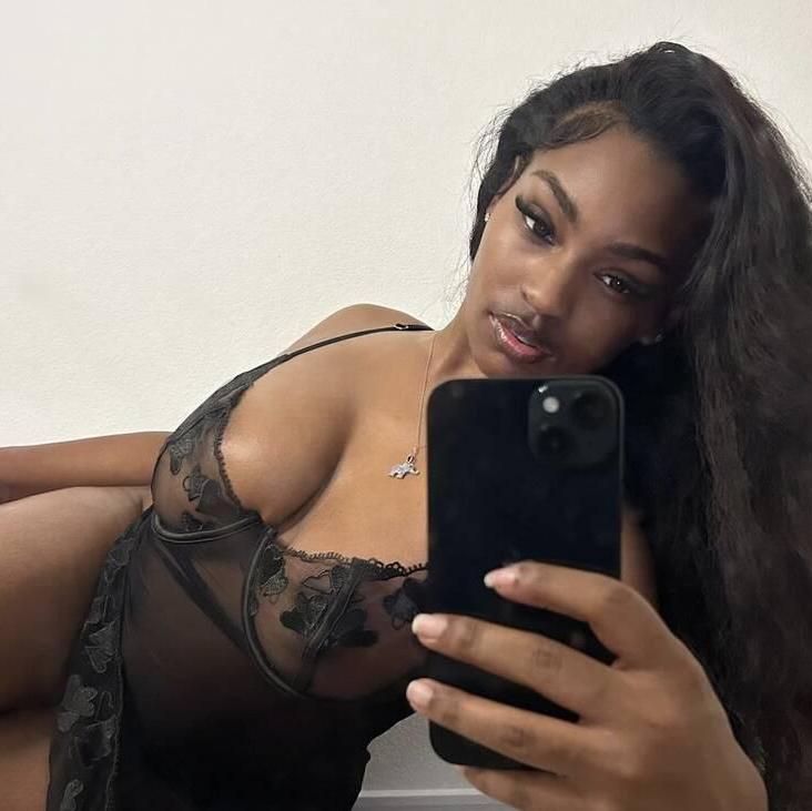 Anita is Female Escorts. | Trois Rivieres | Quebec | Canada | canadatopescorts.com 
