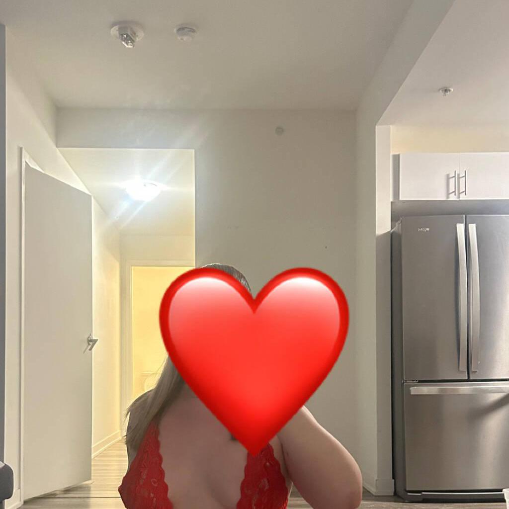 Aurora is Female Escorts. | Kitchener | Ontario | Canada | canadatopescorts.com 