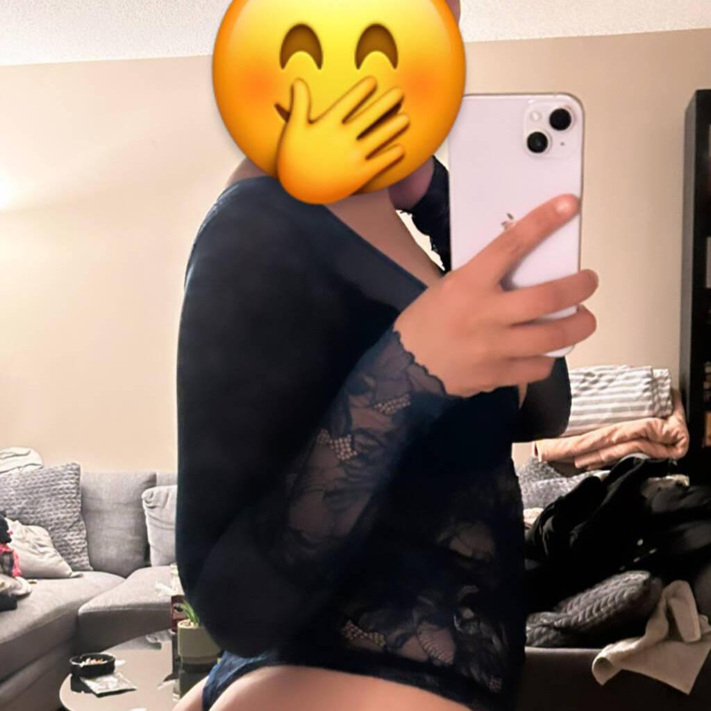 Leena is Female Escorts. | Edmonton | Alberta | Canada | canadatopescorts.com 