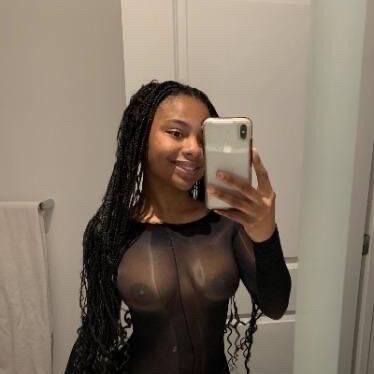Cynthia is Female Escorts. | Edmonton | Alberta | Canada | canadatopescorts.com 