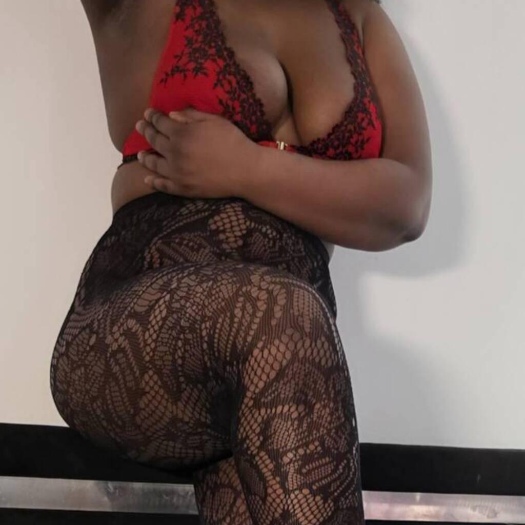 LiaTheDiva is Female Escorts. | Quebec City | Quebec | Canada | canadatopescorts.com 