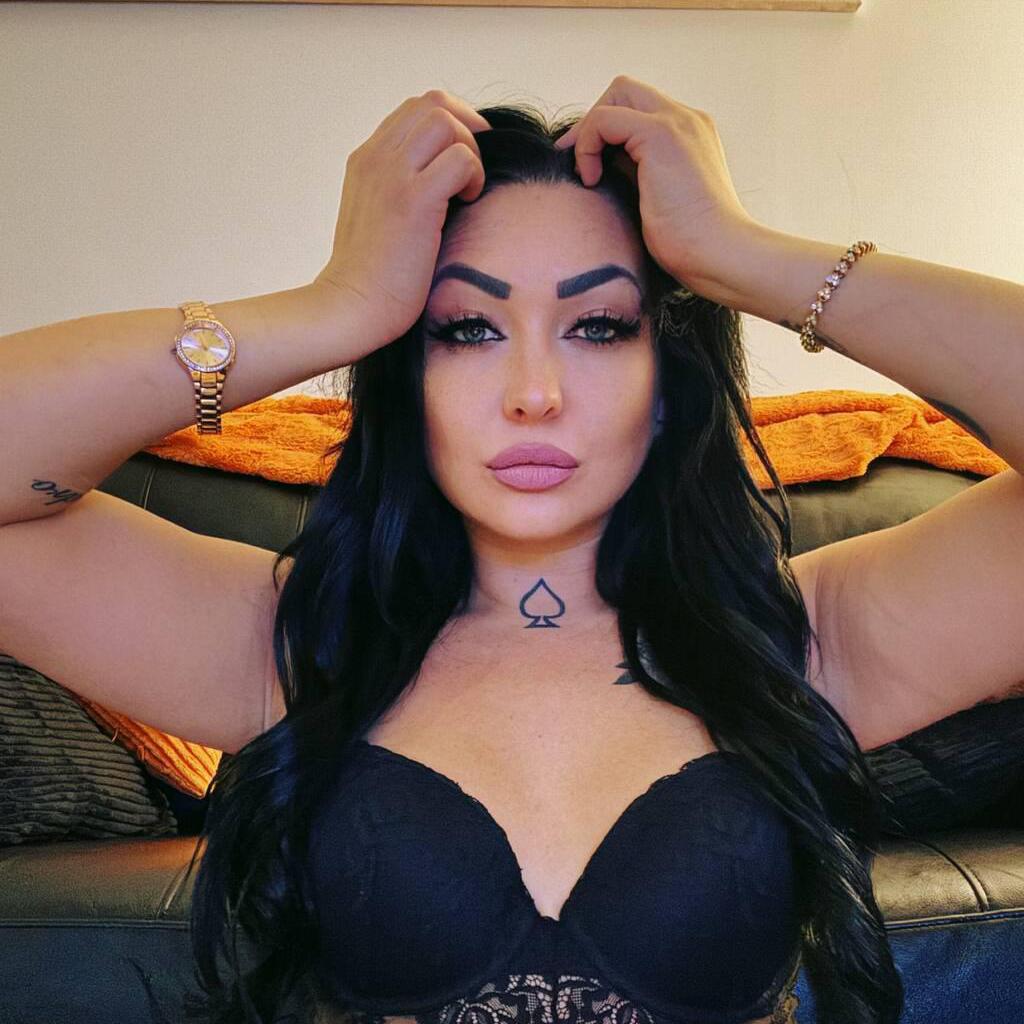 britania is Female Escorts. | Edmonton | Alberta | Canada | canadatopescorts.com 