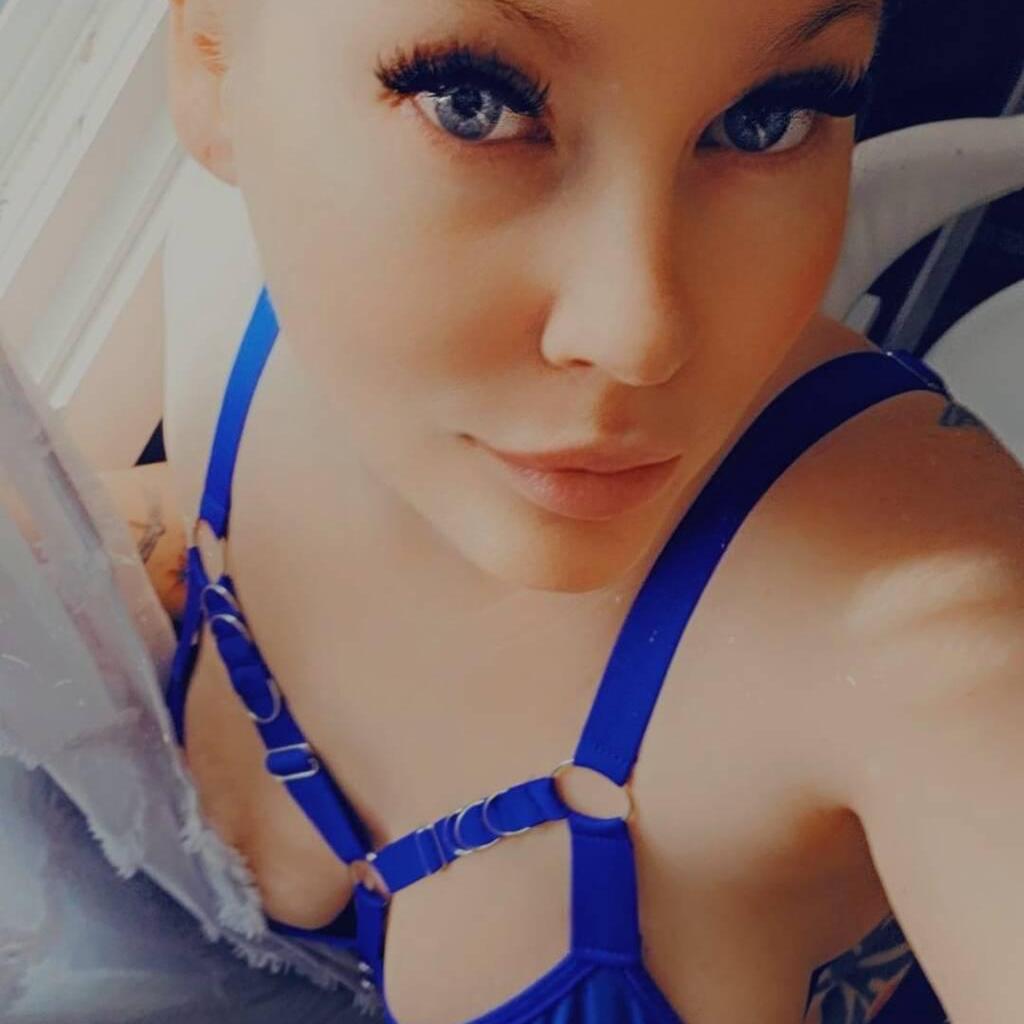 KAT & JORDANNA FOX is Female Escorts. | Edmonton | Alberta | Canada | canadatopescorts.com 