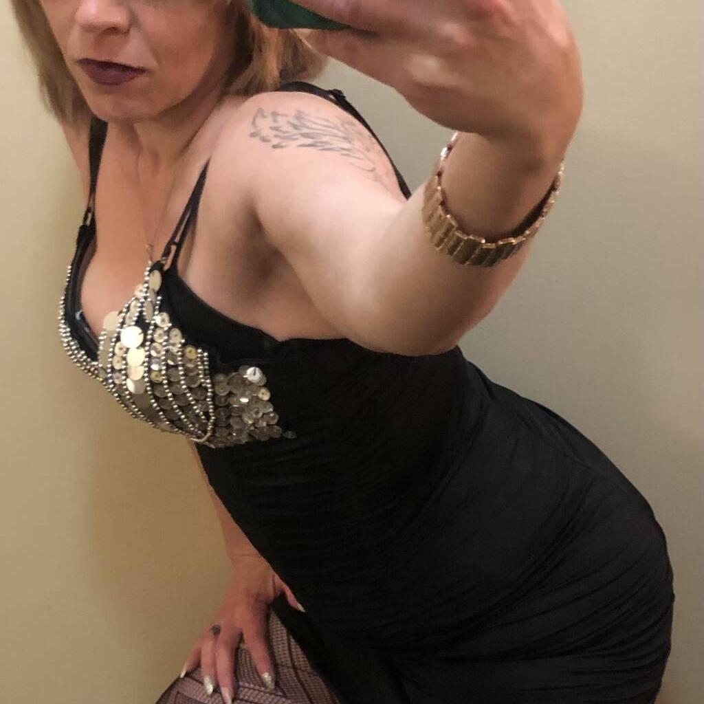 Lilly is Female Escorts. | Saskatoon | Saskatchewan | Canada | canadatopescorts.com 