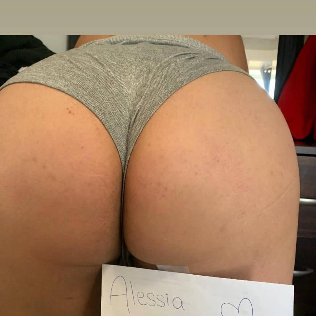 Alessia is Female Escorts. | Montreal | Quebec | Canada | canadatopescorts.com 