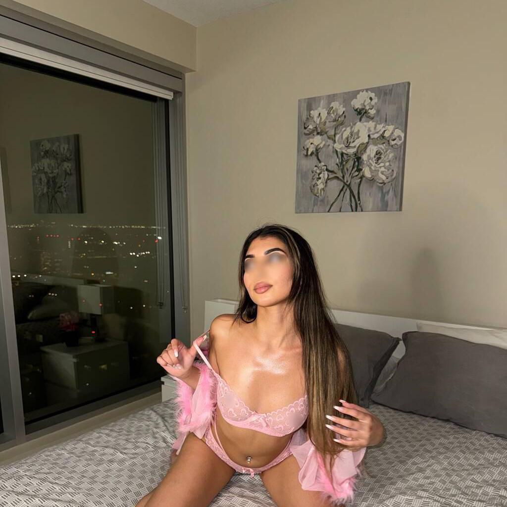 Sofia is Female Escorts. | Niagara | Ontario | Canada | canadatopescorts.com 