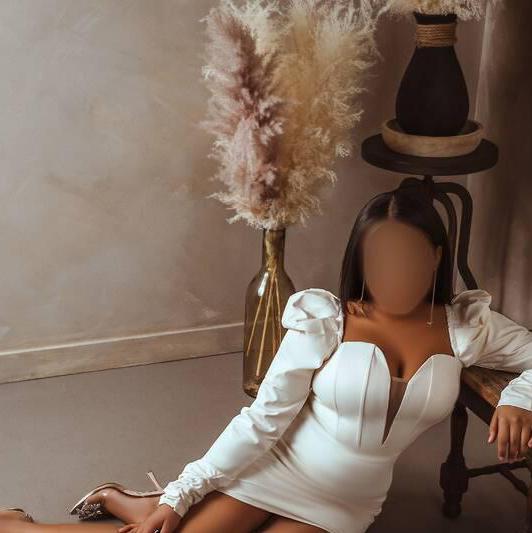 Sarah Katz is Female Escorts. | Vancouver | British Columbia | Canada | canadatopescorts.com 