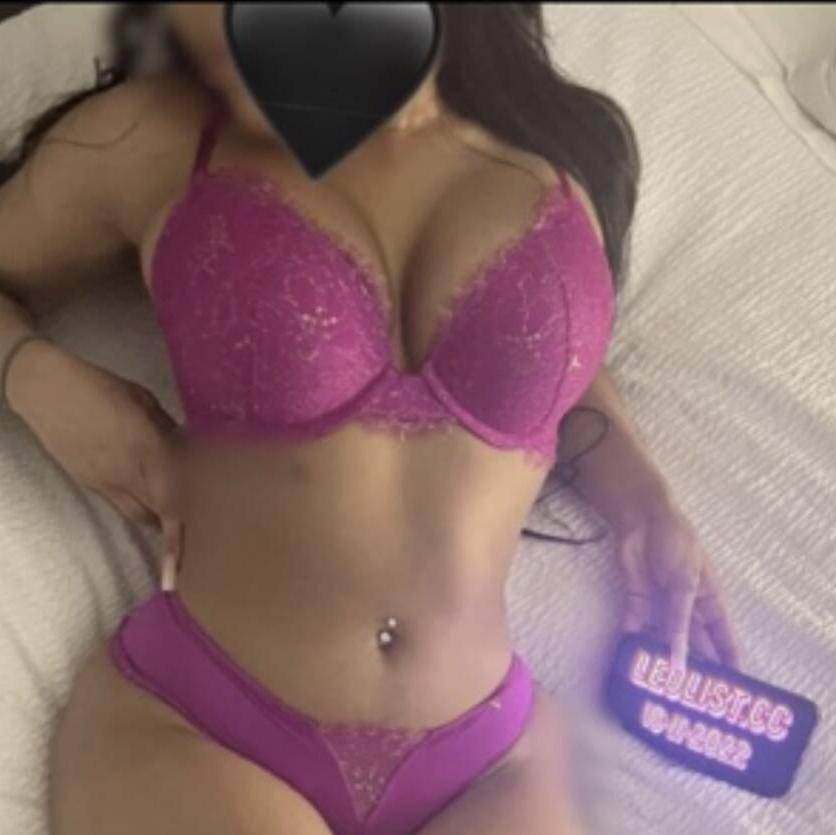 Rachel is Female Escorts. | Sarnia | Ontario | Canada | canadatopescorts.com 