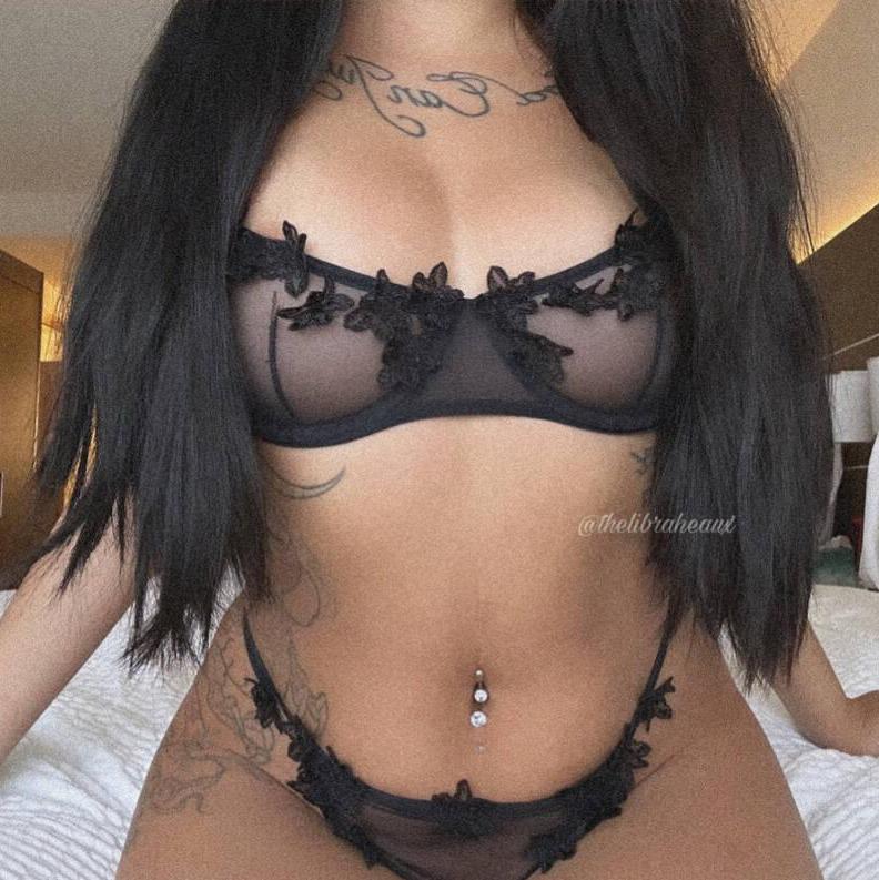 LeyaLuxe | ORILLIA is Female Escorts. | Barrie | Ontario | Canada | canadatopescorts.com 