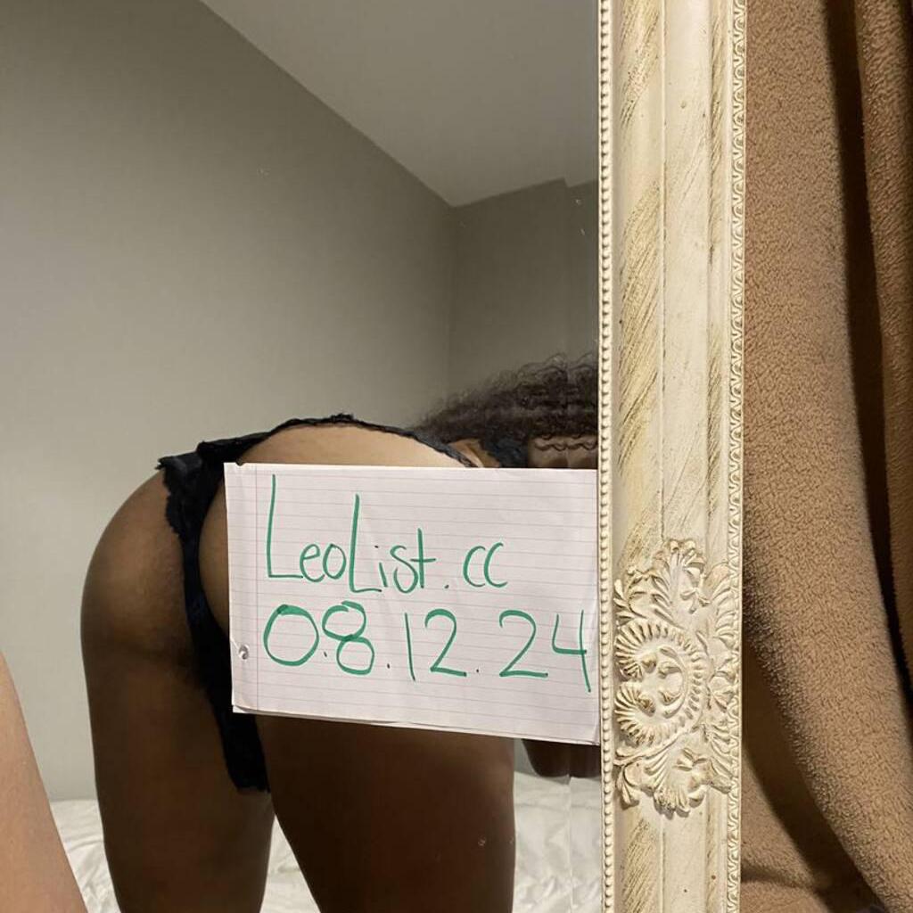 Kremé is Female Escorts. | Hamilton | Ontario | Canada | canadatopescorts.com 