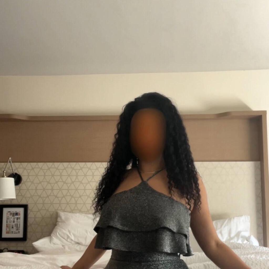 East Indian Latika is Female Escorts. | Regina | Saskatchewan | Canada | canadatopescorts.com 