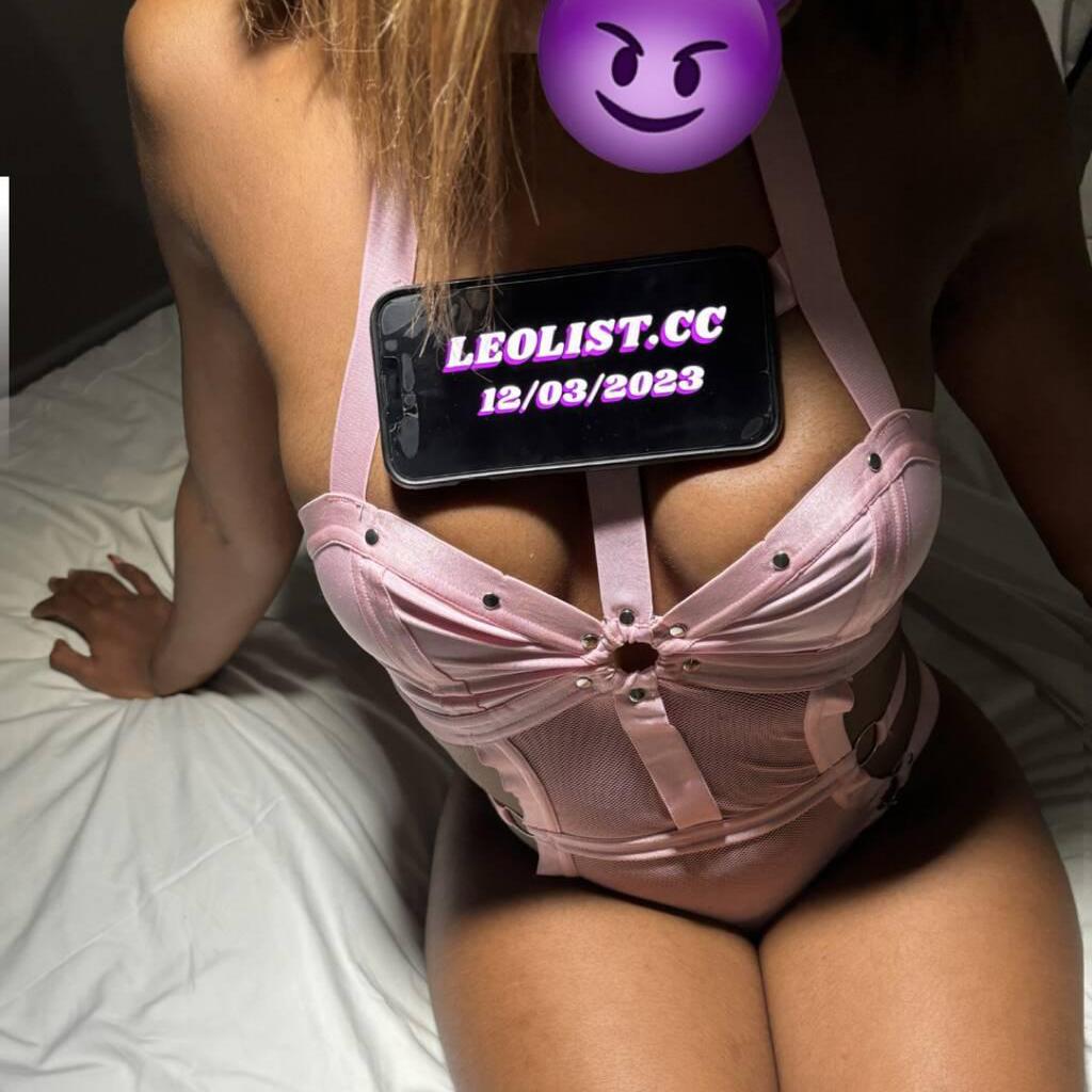 Kandy is Female Escorts. | windsor | Ontario | Canada | canadatopescorts.com 