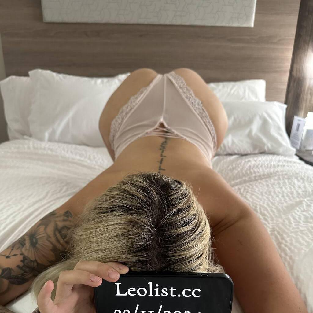 Jasmine is Female Escorts. | Edmonton | Alberta | Canada | canadatopescorts.com 