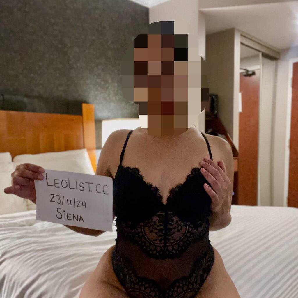 Siena is Female Escorts. | Barrie | Ontario | Canada | canadatopescorts.com 