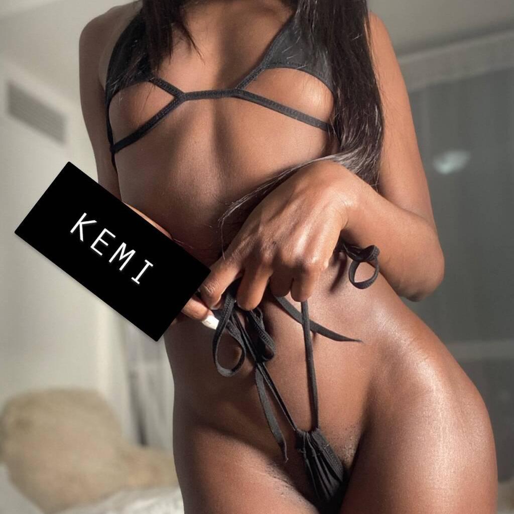 Kemi is Female Escorts. | Sarnia | Ontario | Canada | canadatopescorts.com 