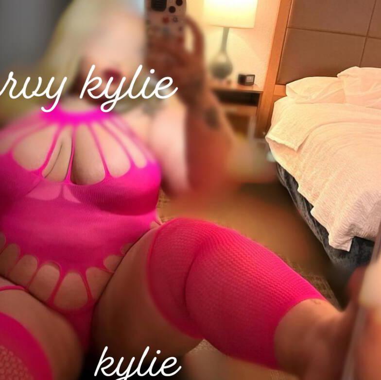 Kylie is Female Escorts. | Toronto | Ontario | Canada | canadatopescorts.com 