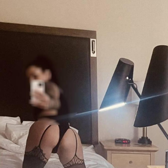 London Lynn is Female Escorts. | Calgary | Alberta | Canada | canadatopescorts.com 