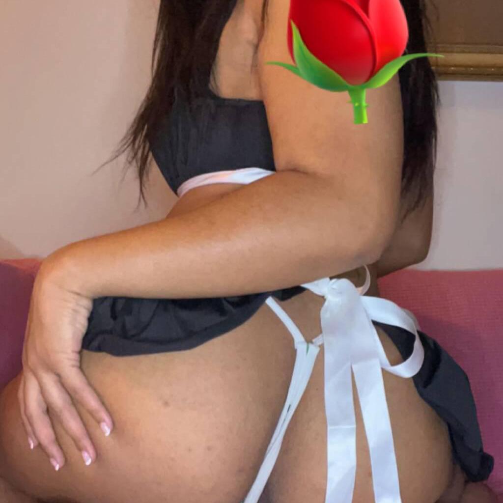 Mercedes (CASH ONLY!) is Female Escorts. | Calgary | Alberta | Canada | canadatopescorts.com 