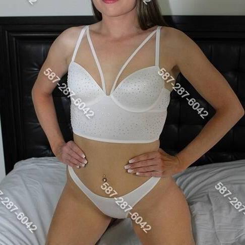 Mercedez is Female Escorts. | Edmonton | Alberta | Canada | canadatopescorts.com 